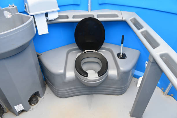 Porta potty delivery and setup in Whiteriver, AZ